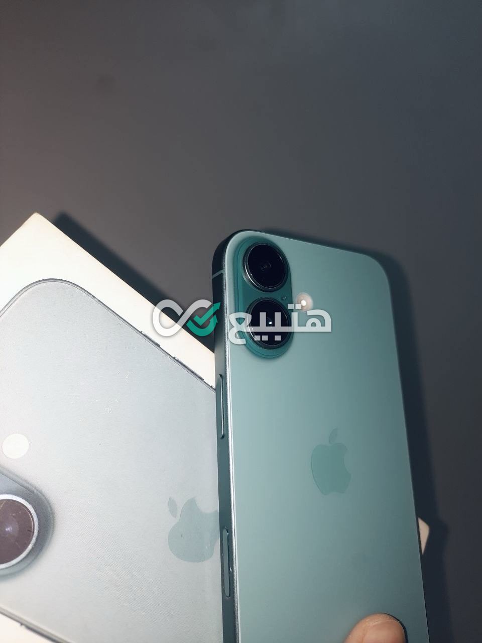 iPhone 16 — 2