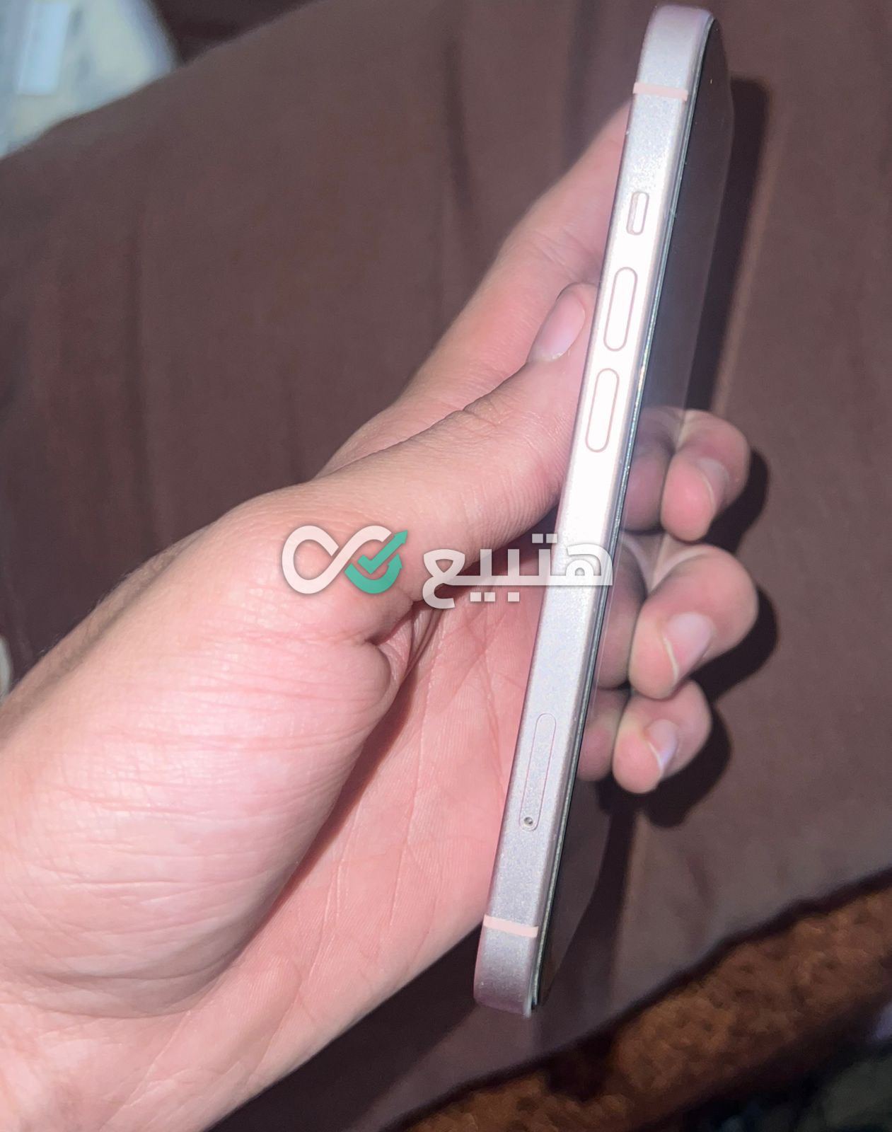 iPhone 15 — 4