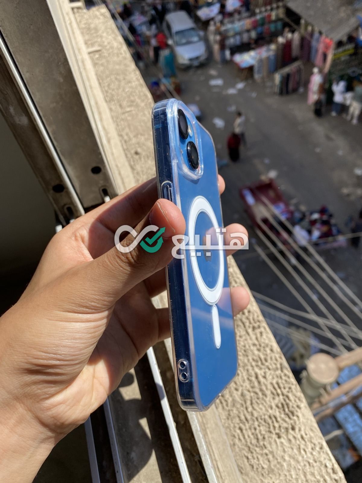iPhone 13 — 2