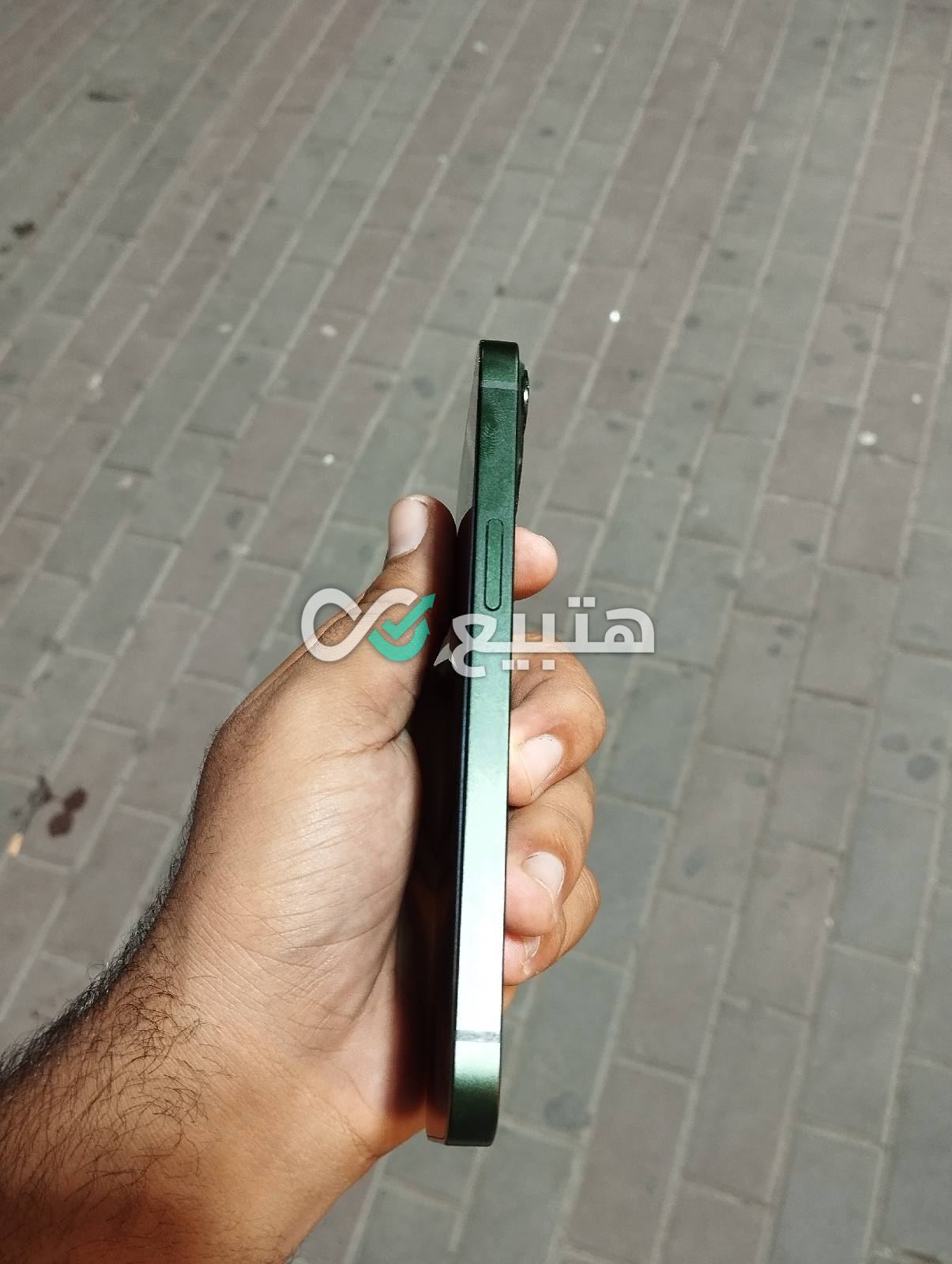 iPhone 13 — 4