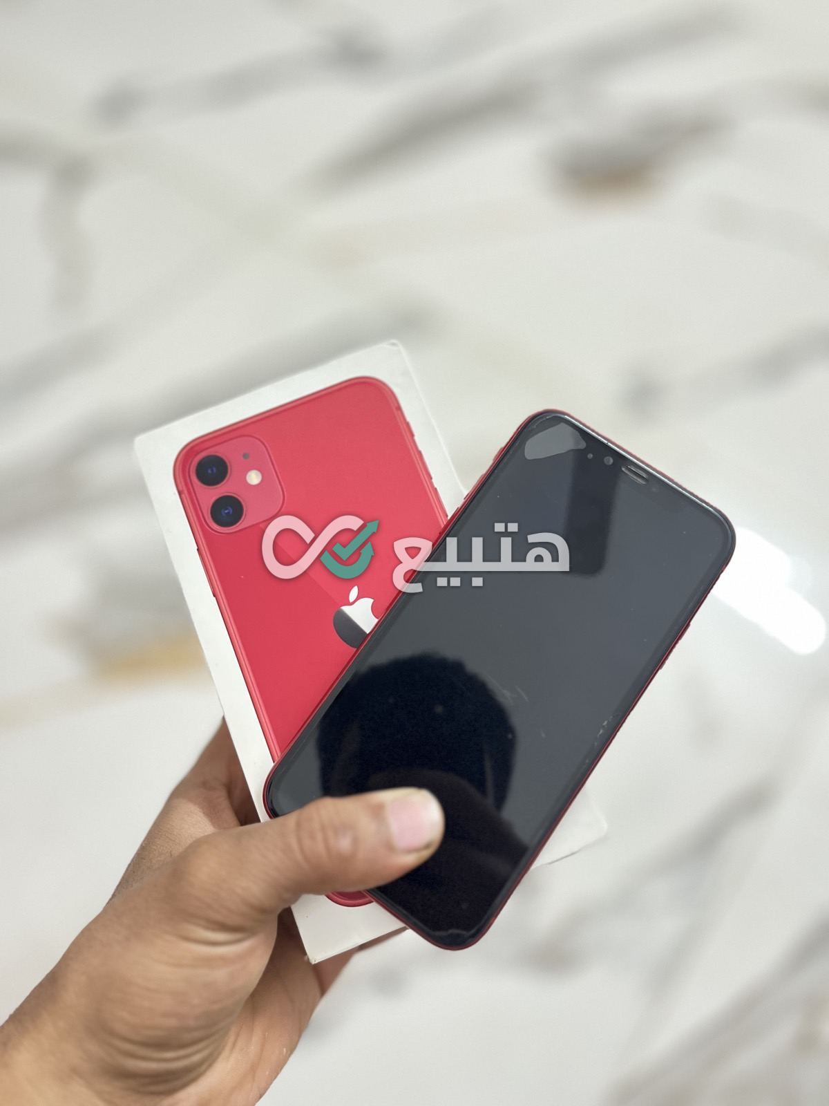iPhone 11 — 2